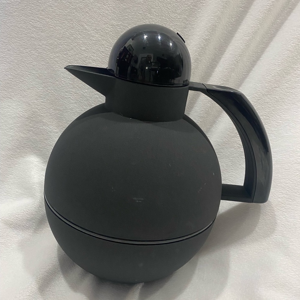 Vintage black studio nova carafe holds four cups